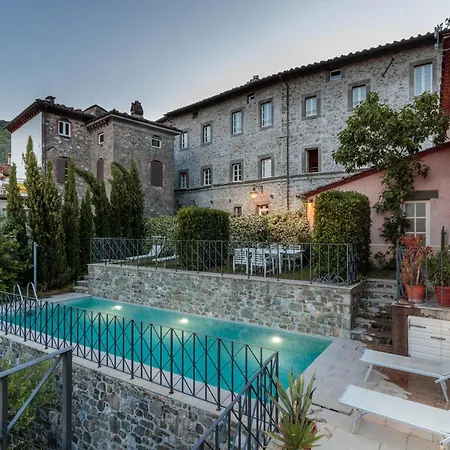 Villa With Infinity Swimming Pool *
